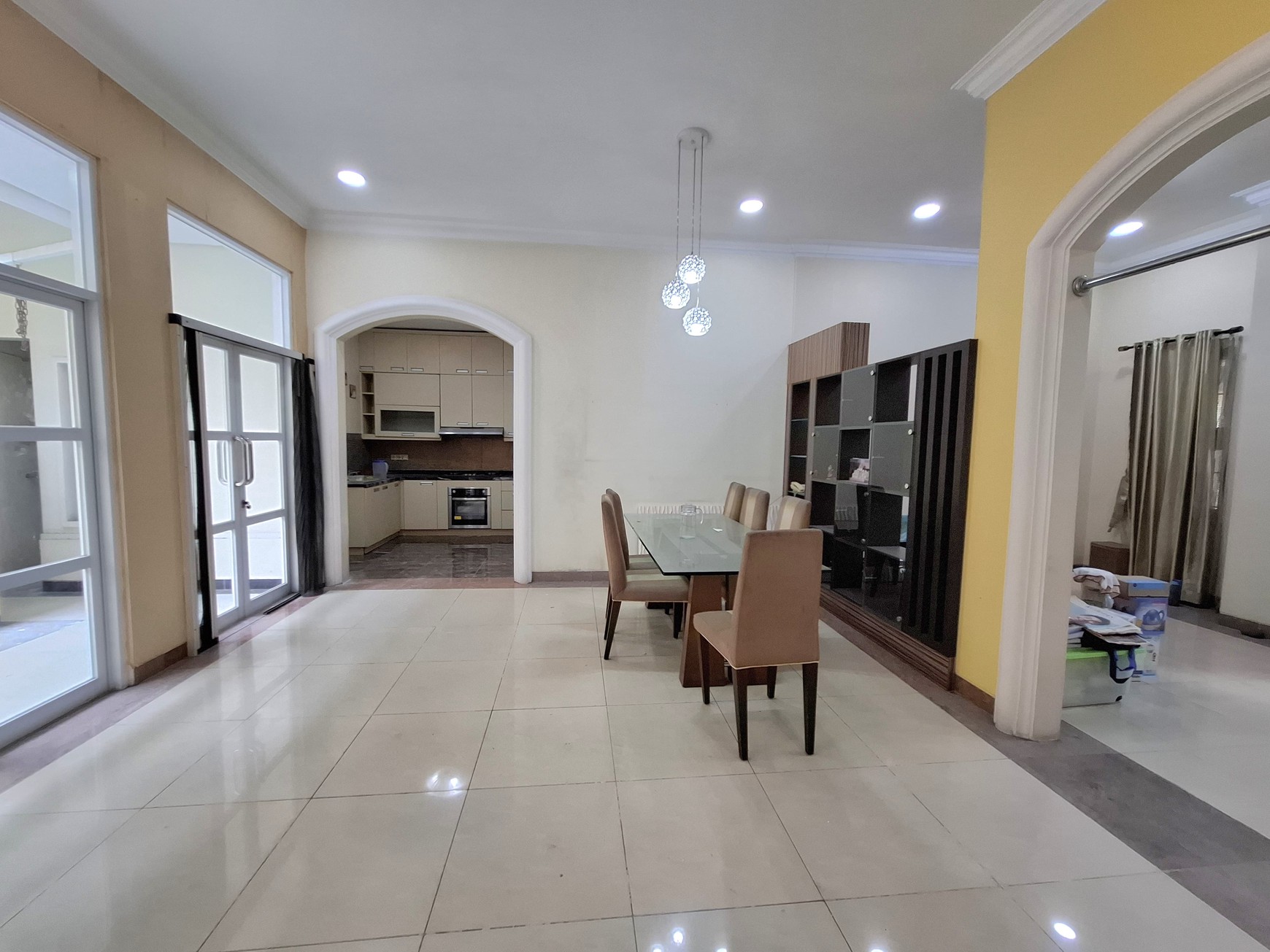 Rumah Royal Gading Mansion, Kelapa Gading