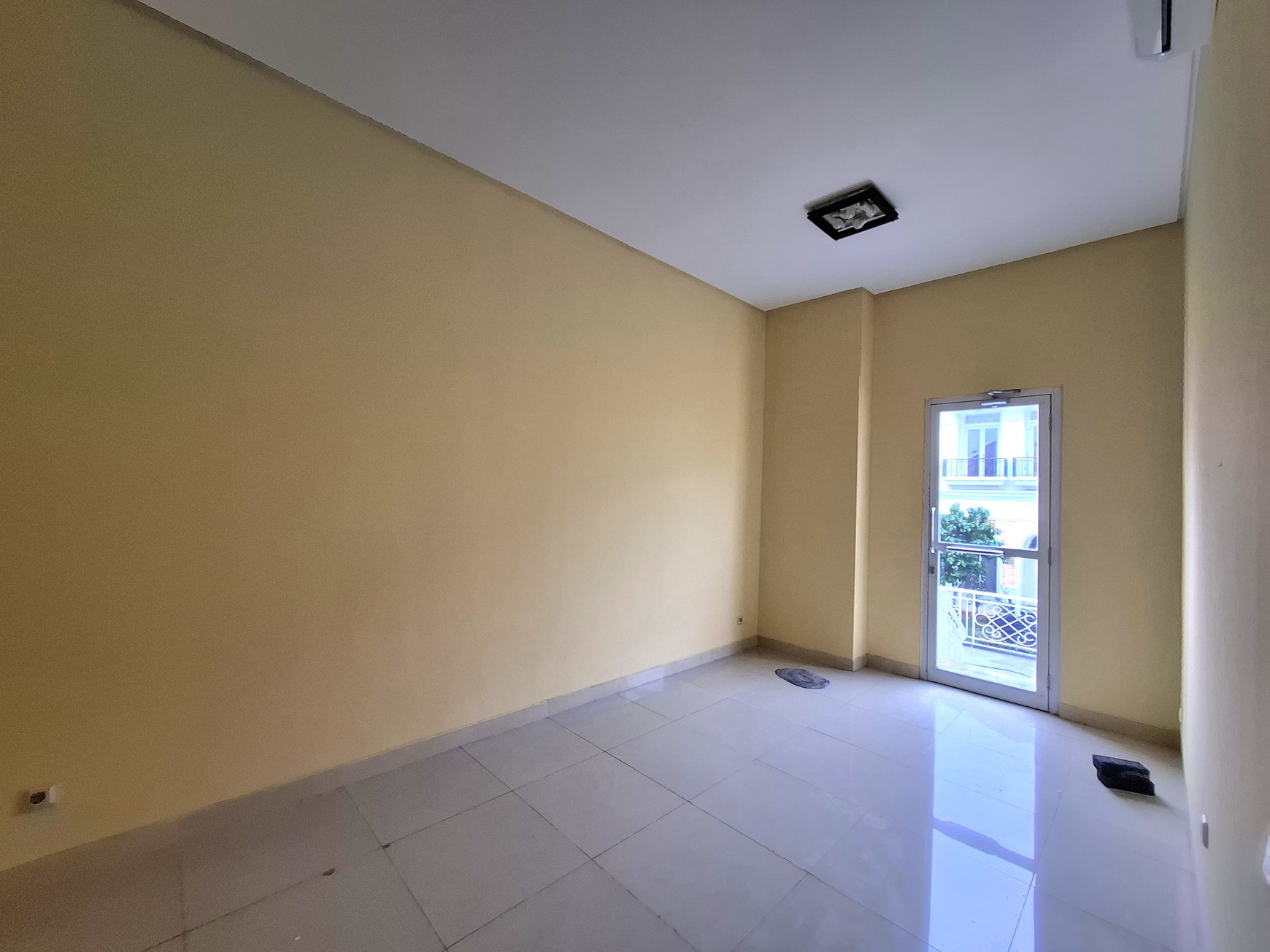 Rumah Royal Gading Mansion, Kelapa Gading