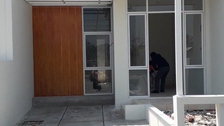 Sawangan garden dekat mall deparc dalam komplek besar