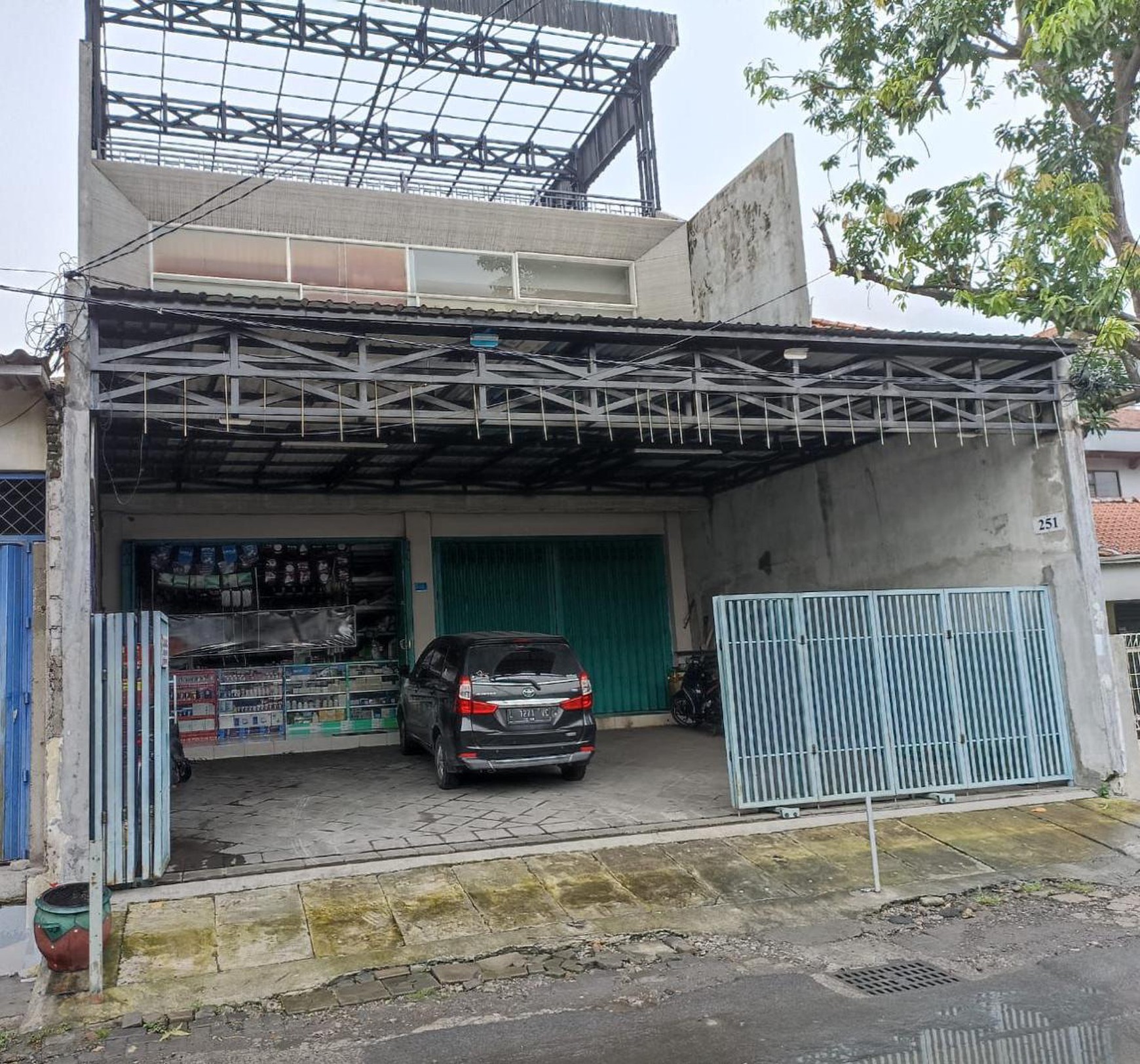 Dijual 2 ruko tengah kota dng letak strategis, dekat kedungdoro n area sekitar nya