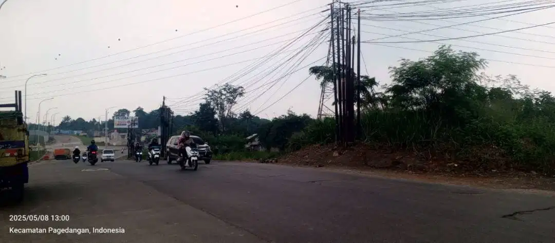 Jarang Ada. Kavling komersial di Jl Raya Legok Kadusirung, depan jl raya
