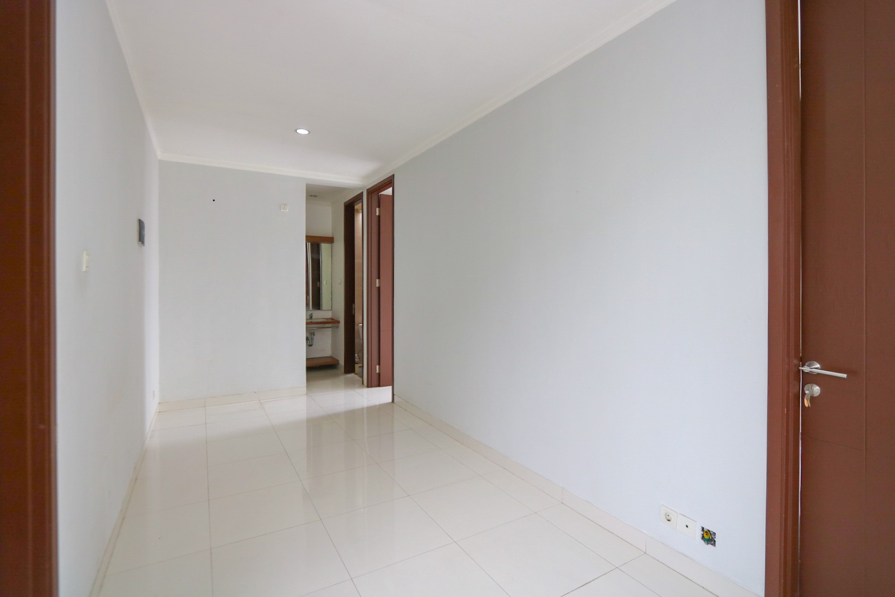 RUMAH NYAMAN CLUSTER ASRI DISCOVERY LUMINA BINTARO, AKSES MUDAH KE BSD, GADING SERPONG.
