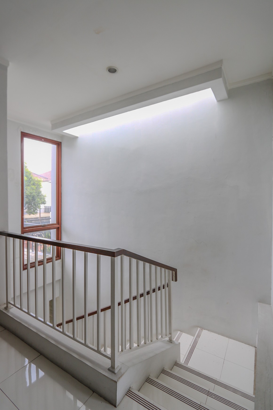 RUMAH NYAMAN CLUSTER ASRI DISCOVERY LUMINA BINTARO, AKSES MUDAH KE BSD, GADING SERPONG.