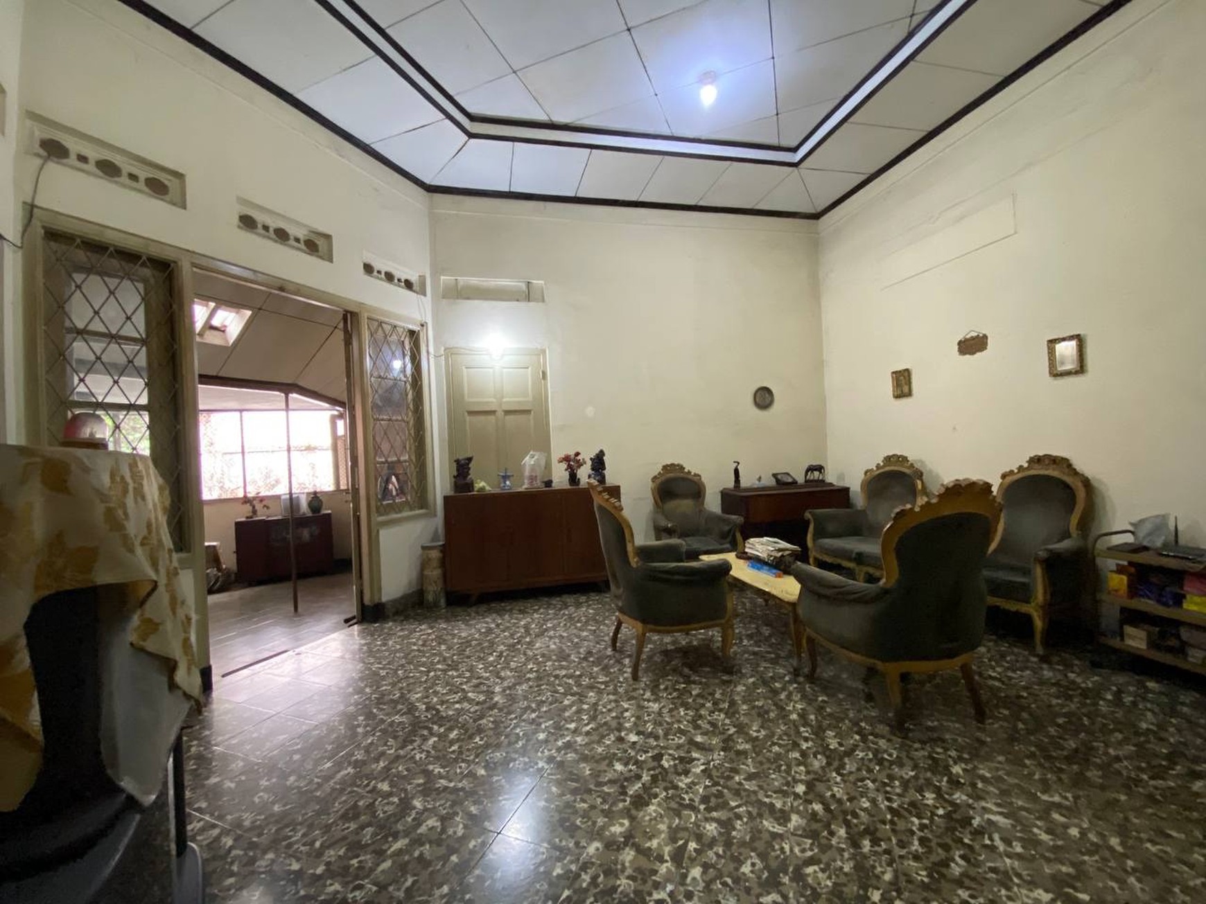 Dijual Rumah lama terawat di Menteng