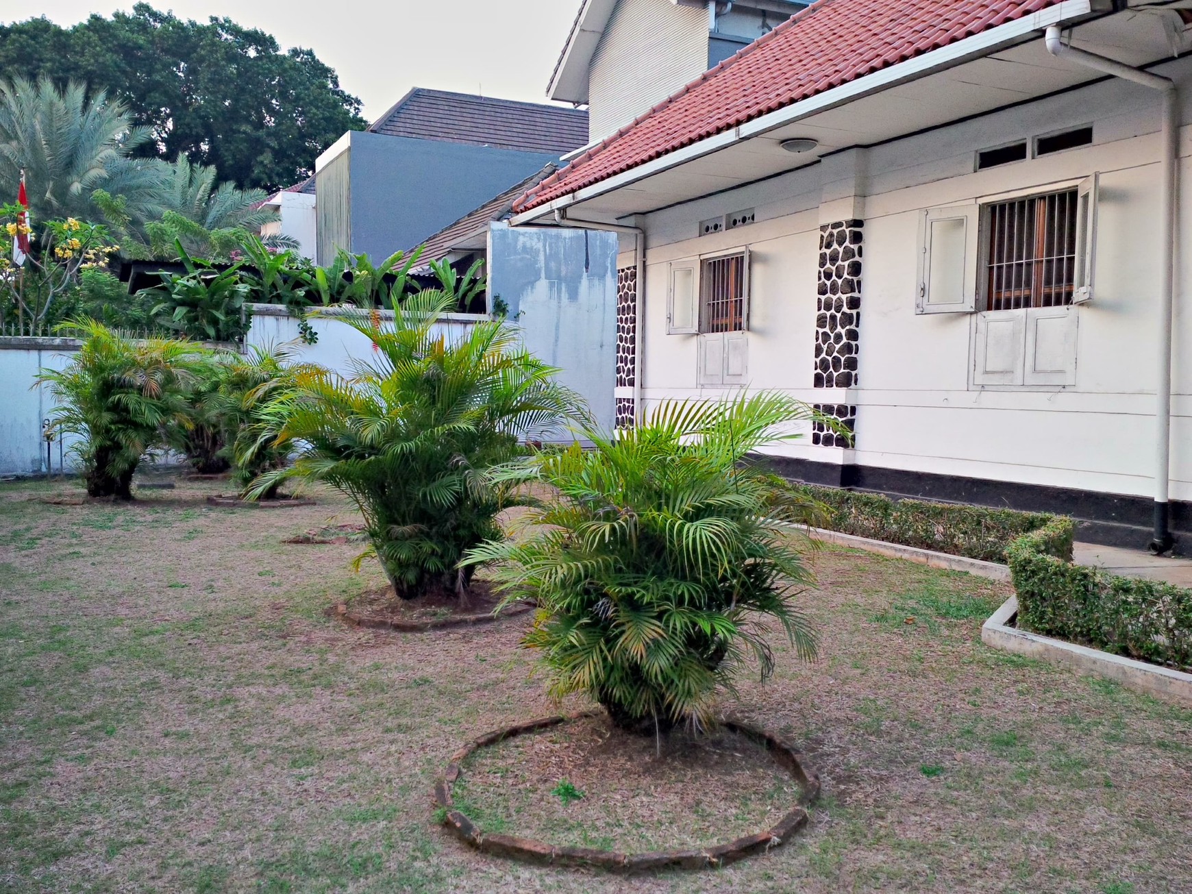 Dijual Rumah lama terawat di Menteng