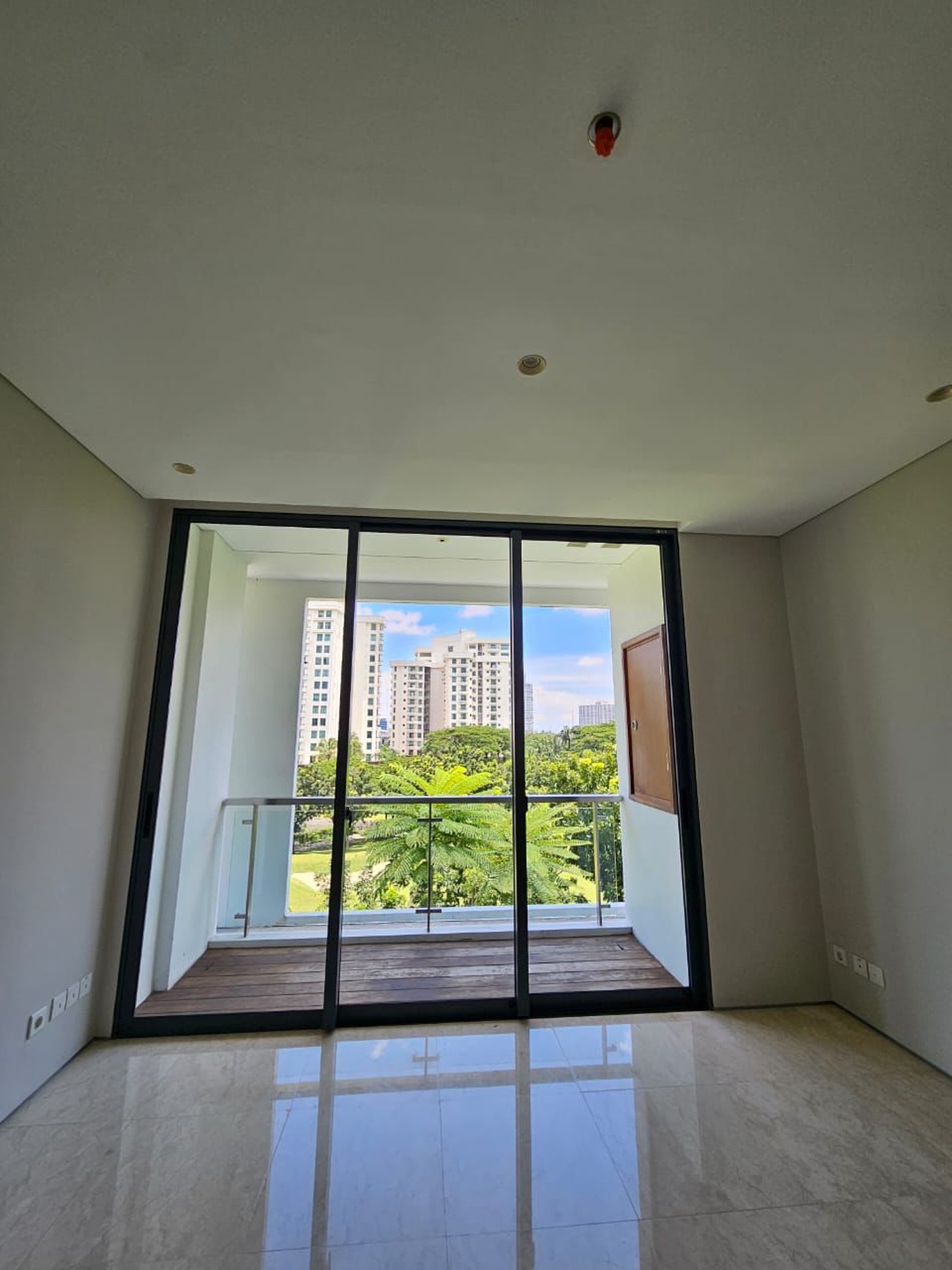 Dijual Apartemen 2 br Rosebay Graha Family Surabaya