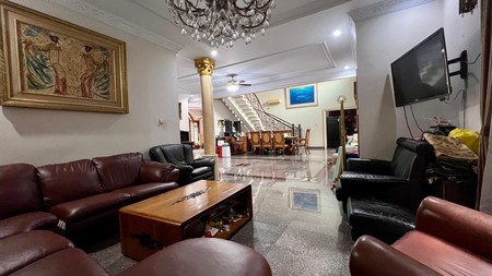 Rumah dijual nyaman, lokasi strategis di Cipete Jaksel 