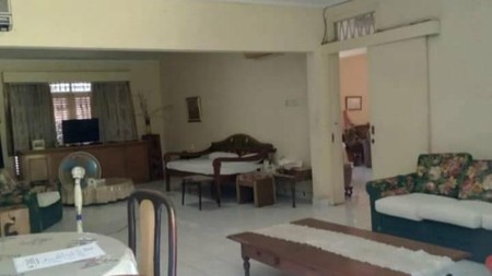 Di Jual Rumah Siap Huni lokasi di komplek PLN  Senayan Jakarta Selatan