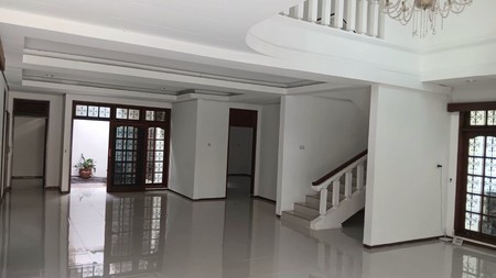 Disewa rumah siap huni lokasi di Jl panglima polim  kebayoran baru Jakarta Selatan