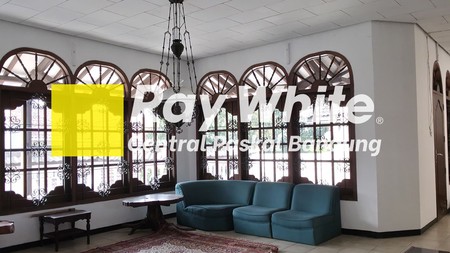 Rumah 2 Lantai di Situsari Buah Batu Bandung