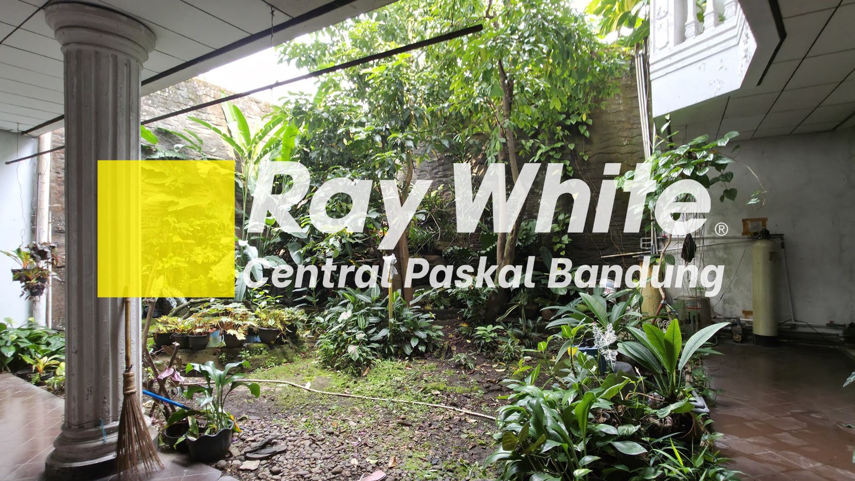 Rumah 2 Lantai di Situsari Buah Batu Bandung