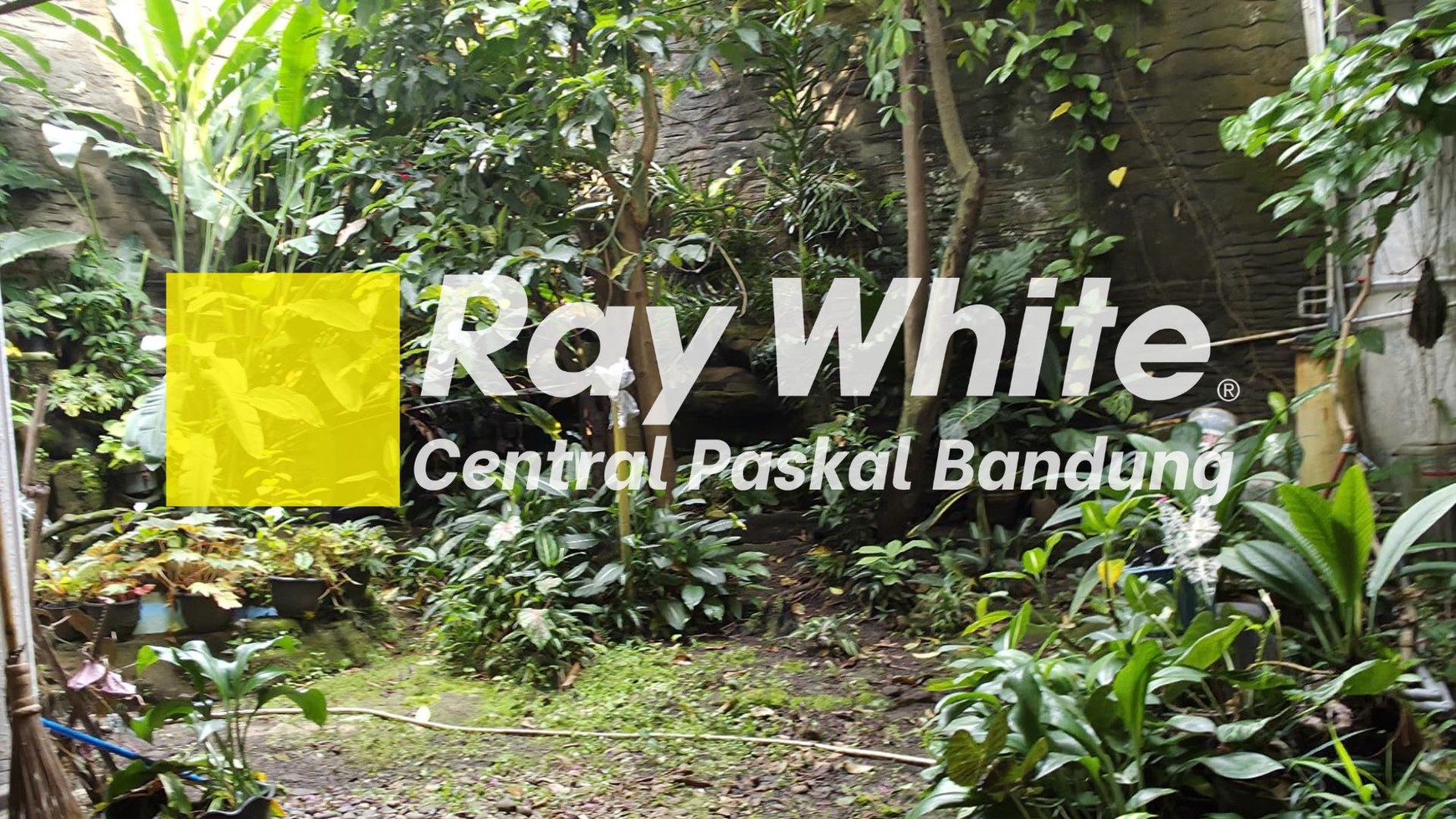 Rumah 2 Lantai di Situsari Buah Batu Bandung