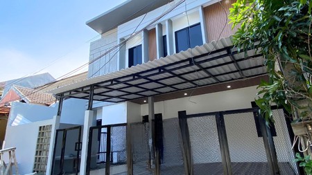 Rumah Brand New Siap Huni di Komplek Besar dan Strategis di Cinere