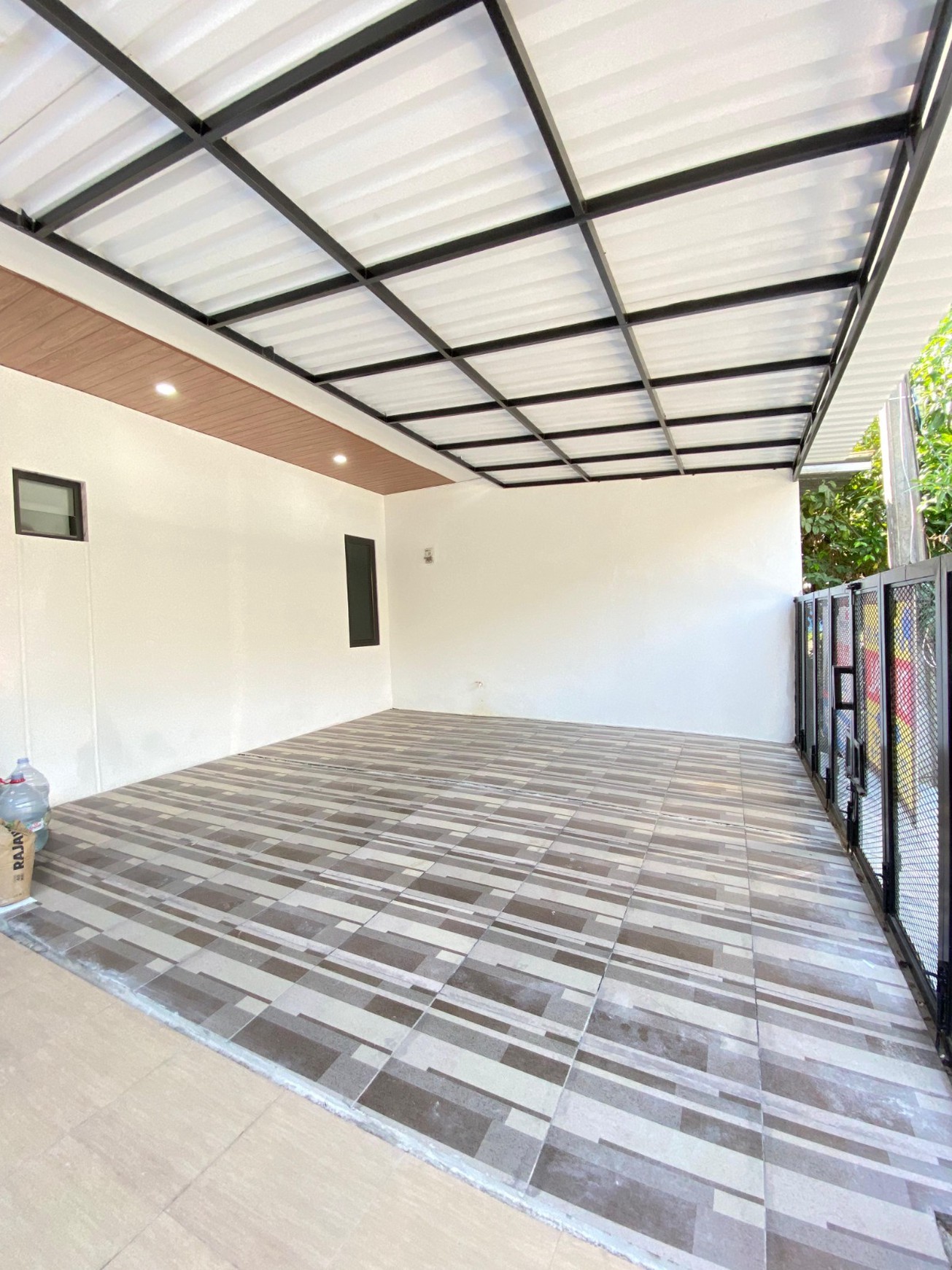 Rumah Brand New Siap Huni di Komplek Besar dan Strategis di Cinere