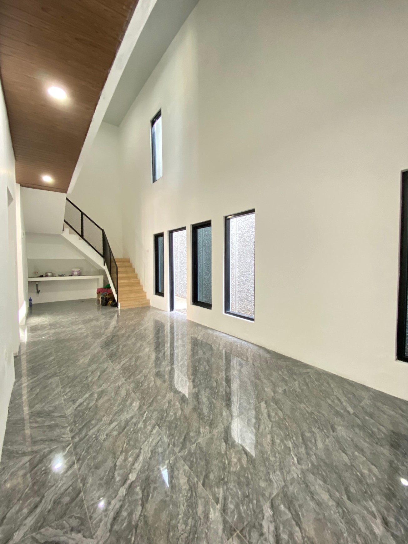 Rumah Brand New Siap Huni di Komplek Besar dan Strategis di Cinere