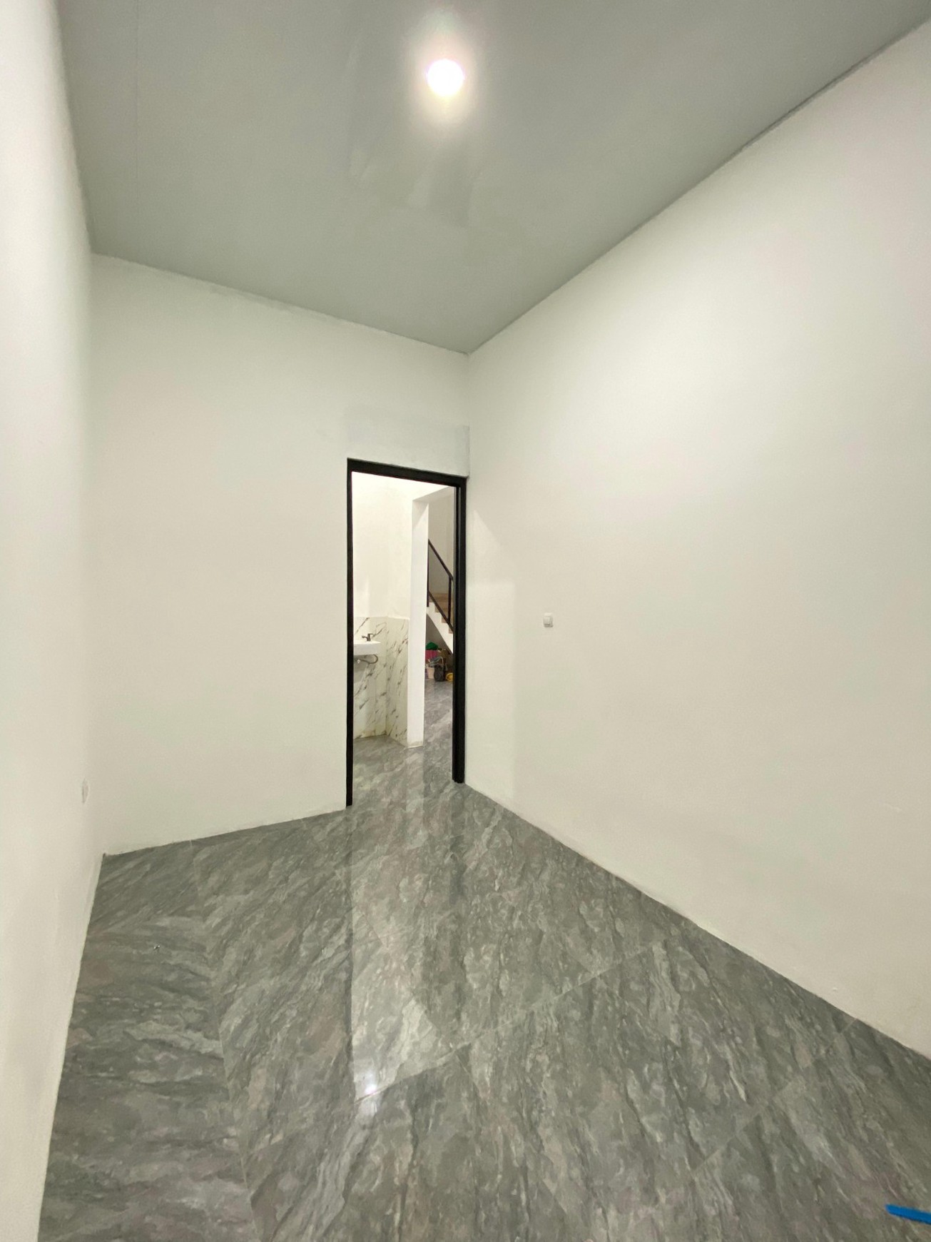 Rumah Brand New Siap Huni di Komplek Besar dan Strategis di Cinere