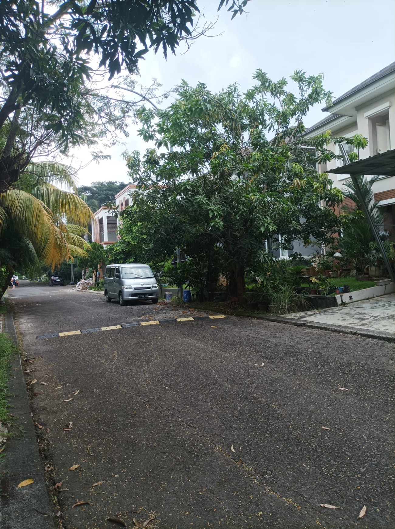 RUMAH SIAP HUNI DI LOKASI STRATEGIS DI ZONA AMERIKA CLUSTER BAHAMA DEKAT DENGAN AEON MALL KOTA DELTAMAS CIKARANG