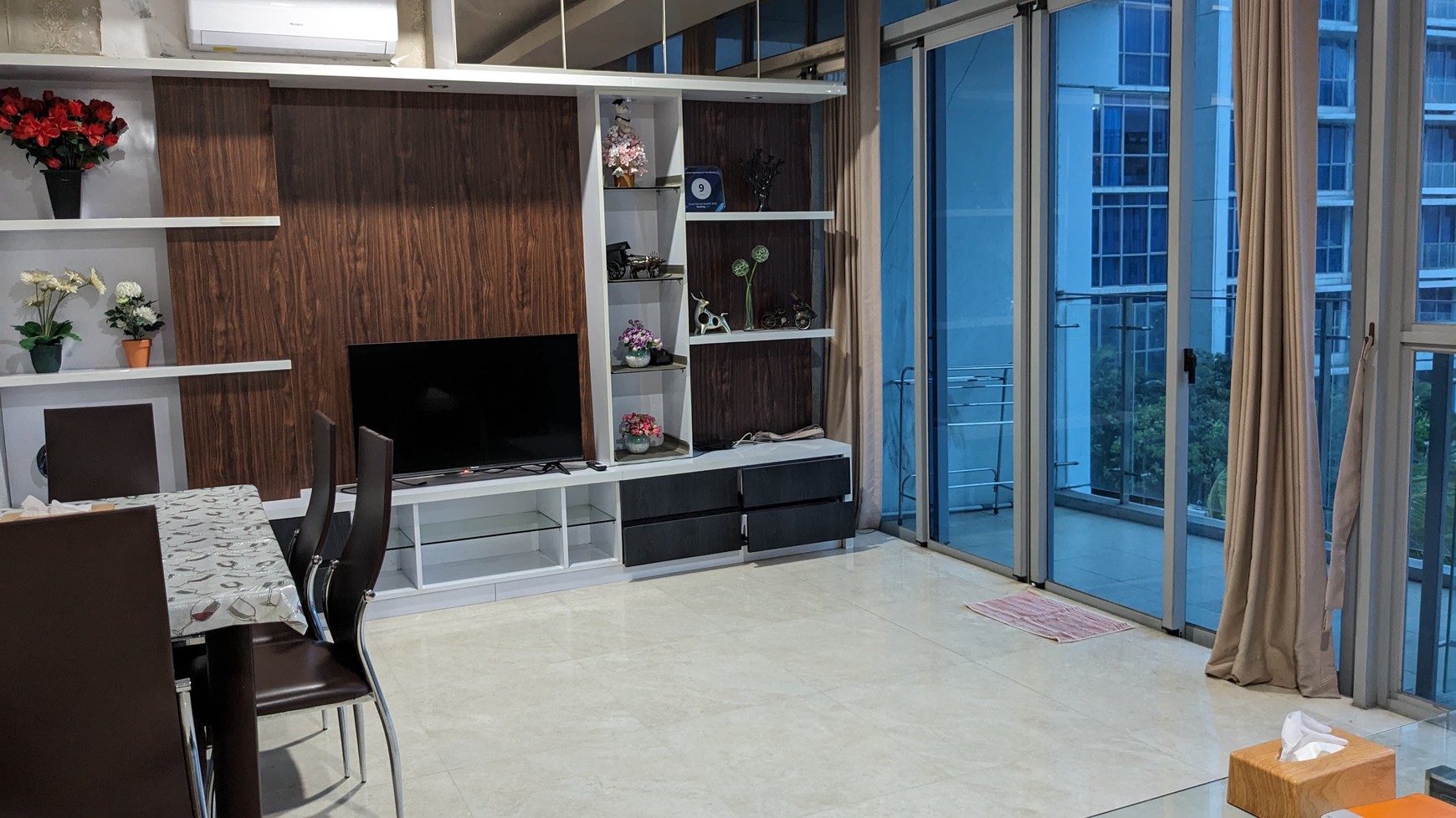 For Sale Apartment The Windsor Puri Indah Signature Tower Best City Pool View 