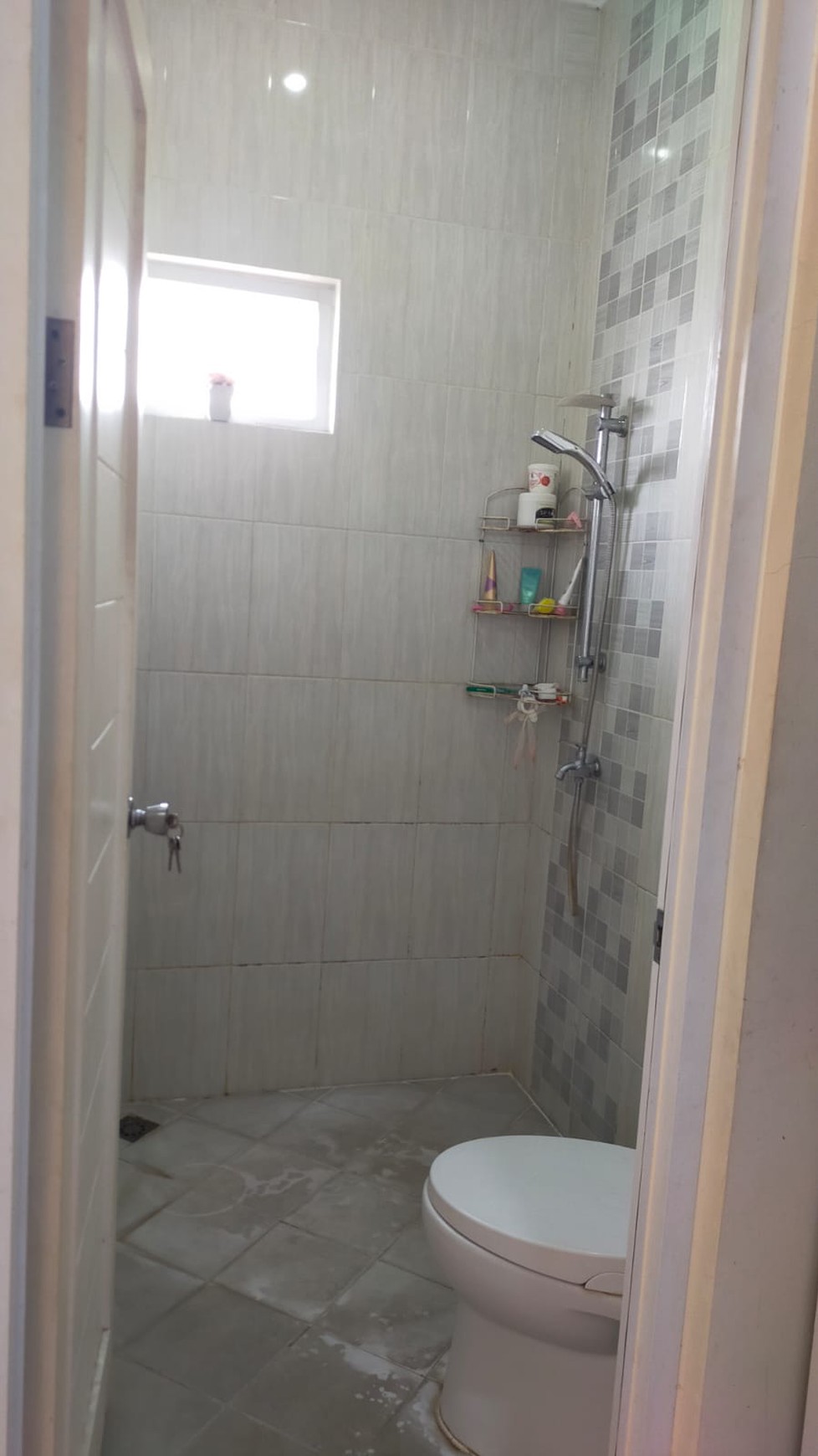 Turun harga rumah Serpong Riverside Residence