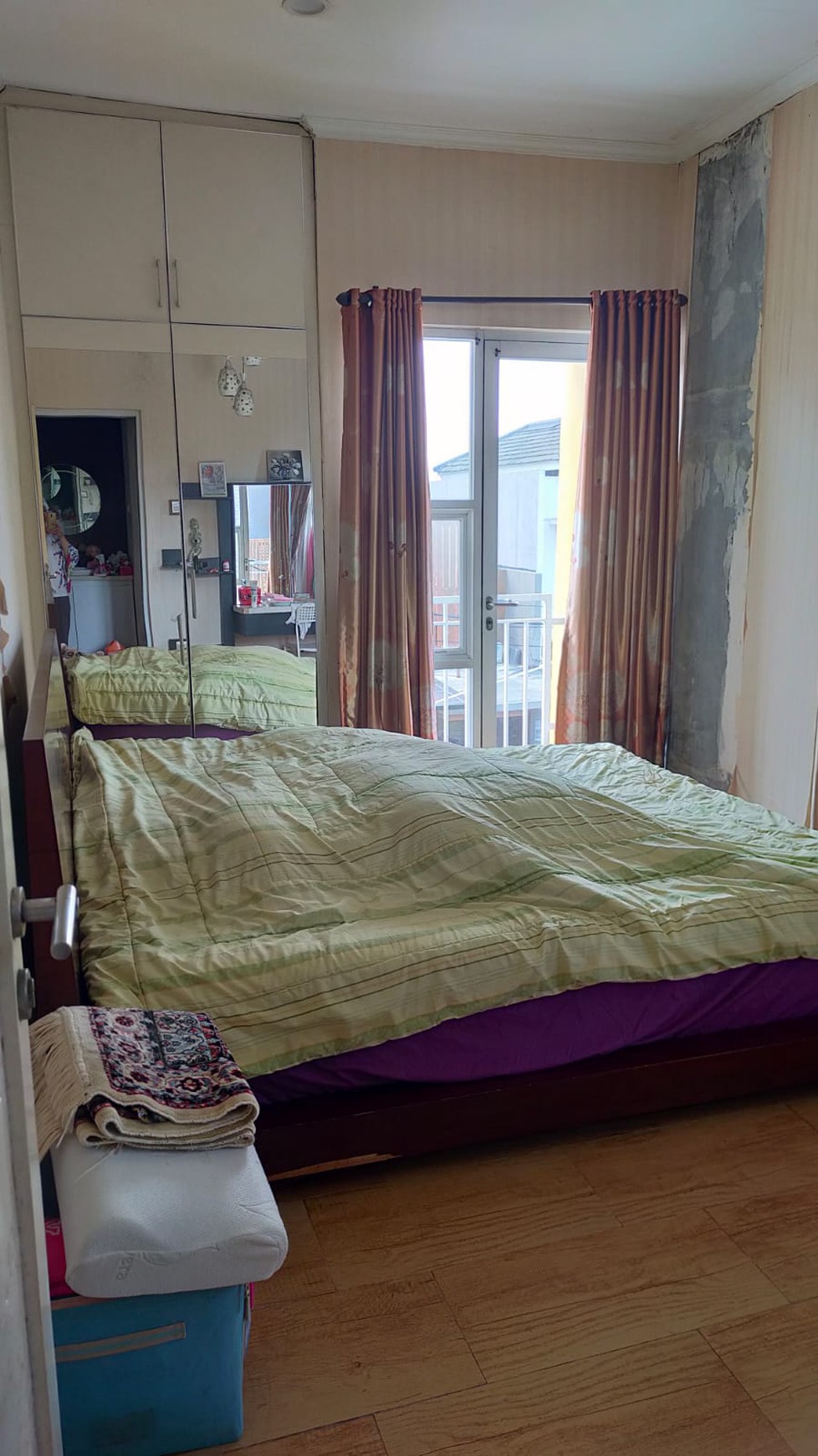 Turun harga rumah Serpong Riverside Residence