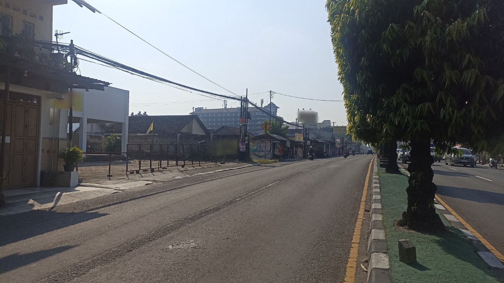Tanah / Ruang Usaha Strategis Di Jalan Laksda Adisucipto Dekat Hyarta dan Transmart Maguwo Depok Sleman