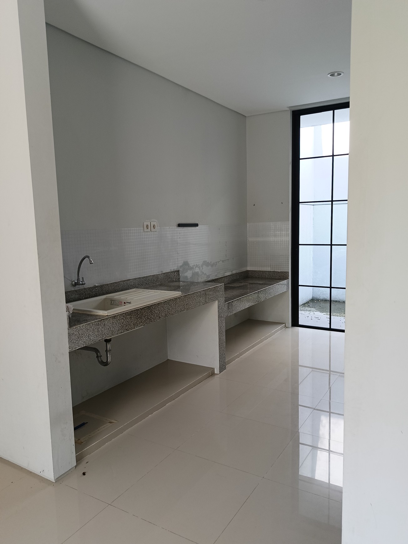 Dijual / Disewakan Oakwood Park type Arizona Citraland Surabaya Barat