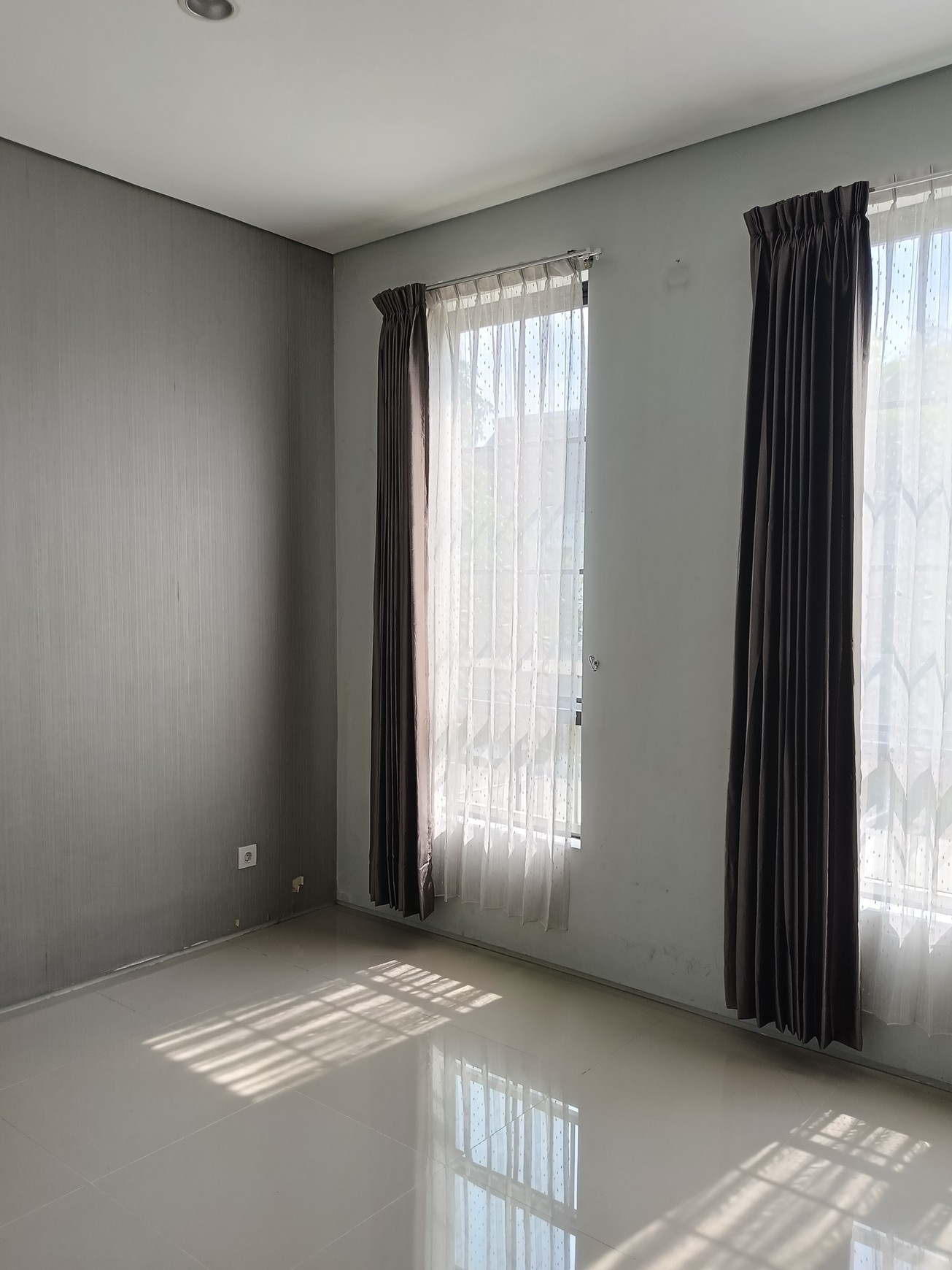 Dijual / Disewakan Oakwood Park type Arizona Citraland Surabaya Barat