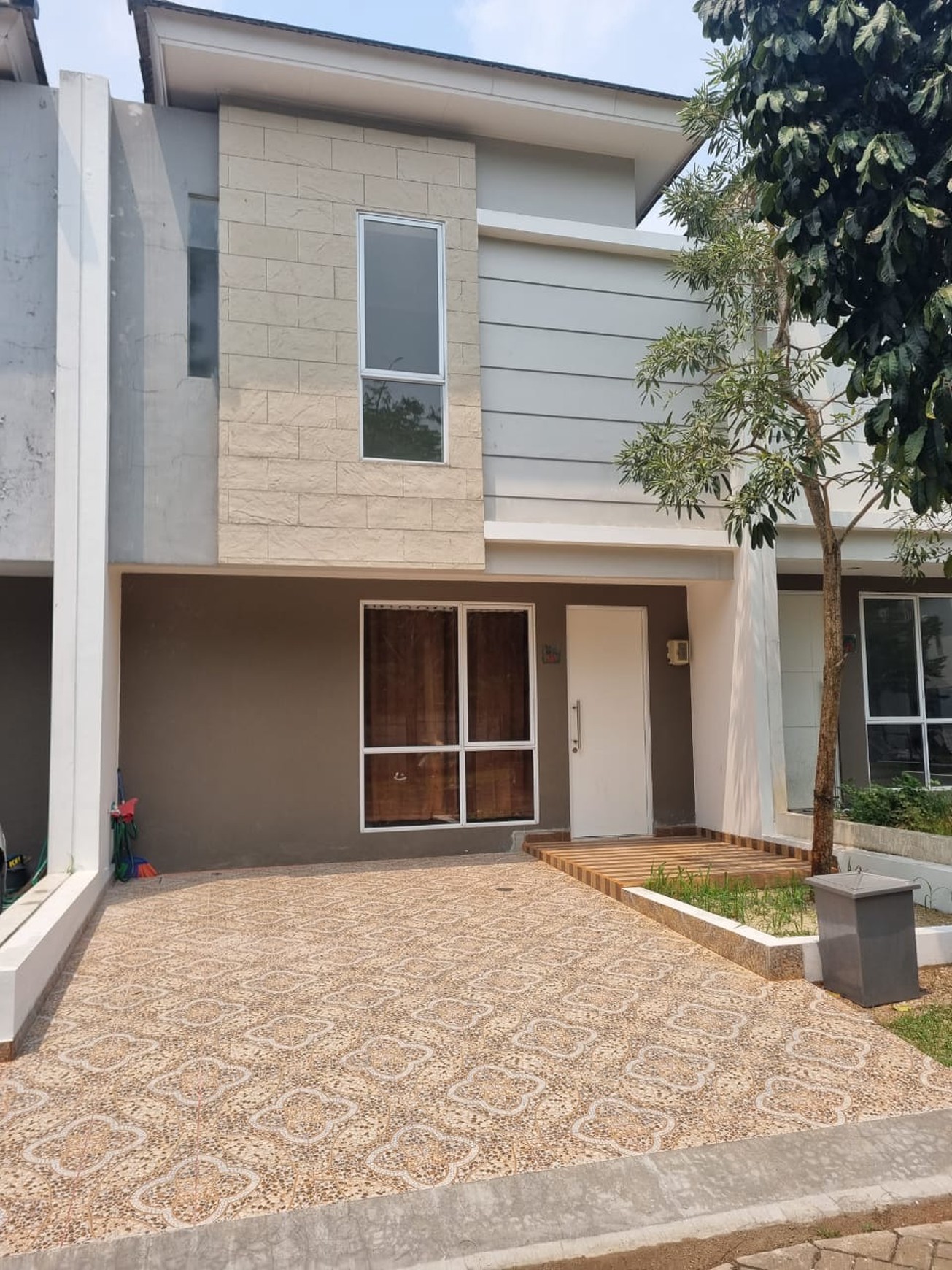 Rumah Cantik 2 Lantai Siap Huni dalam Cluster @Serpong, Tangerang Selatan
