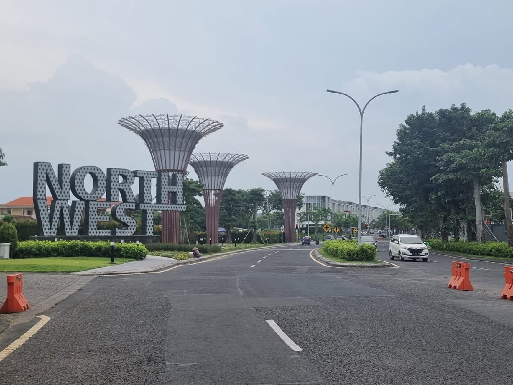 Disewakan Ruko Tipe Corner Bagus di Northwest, Surabaya