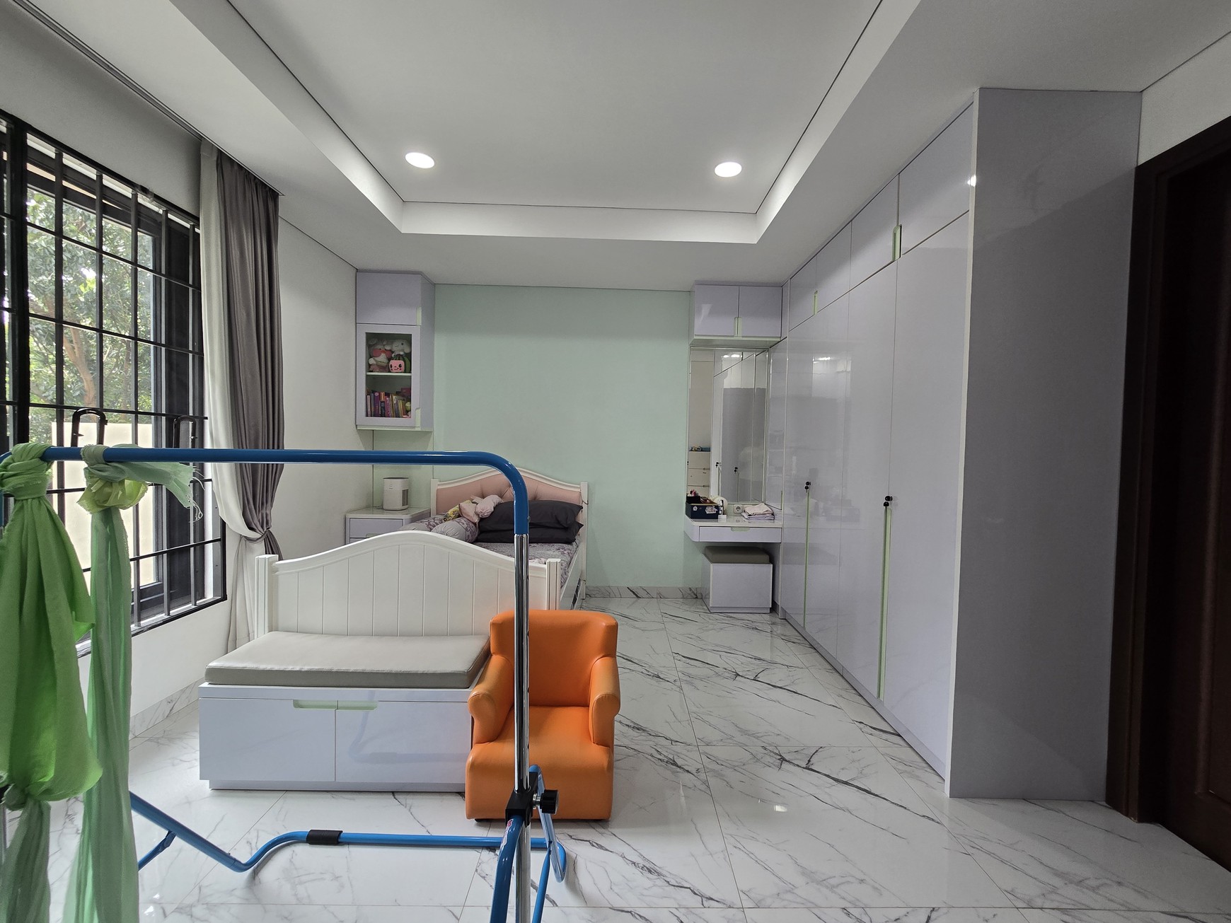 Dijual Rumah Mewah siap huni di kawasan Puspita Loka BSD