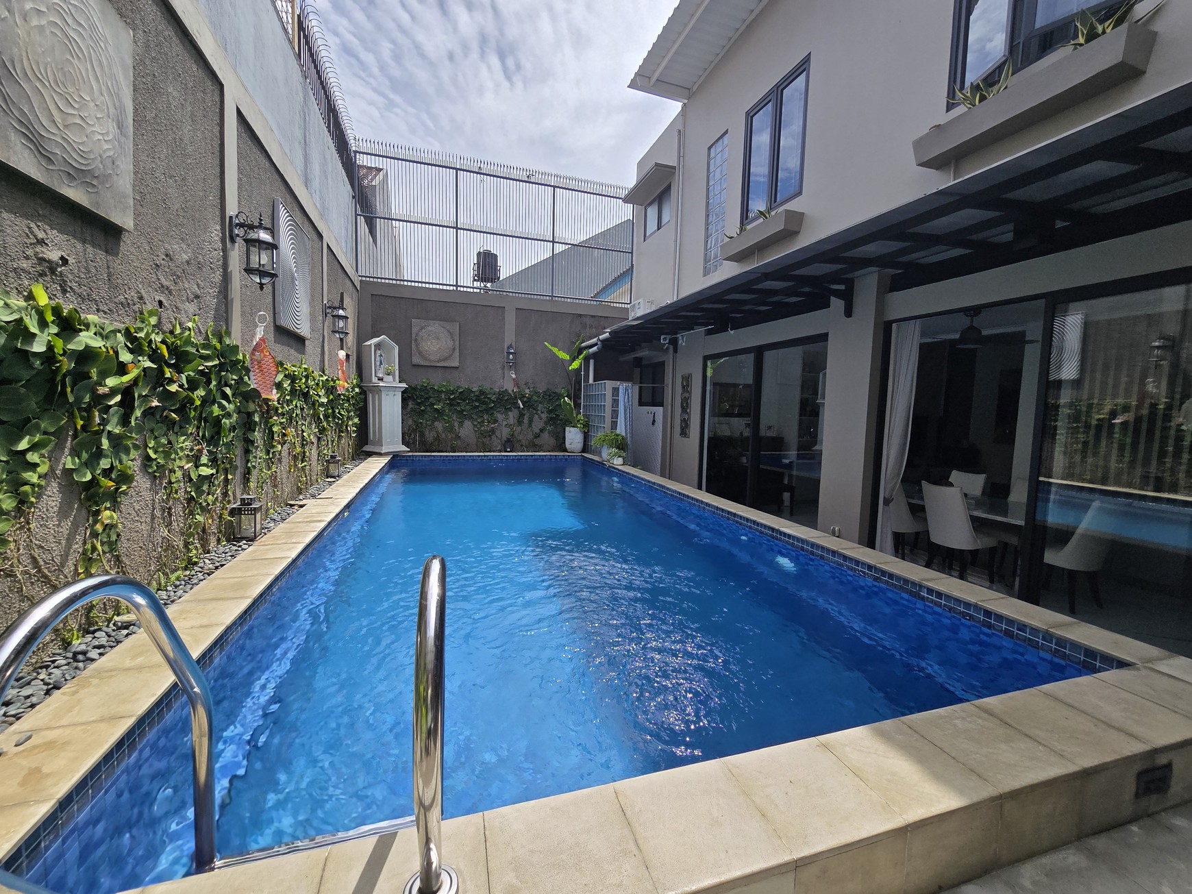 Dijual Rumah Mewah siap huni di kawasan Puspita Loka BSD