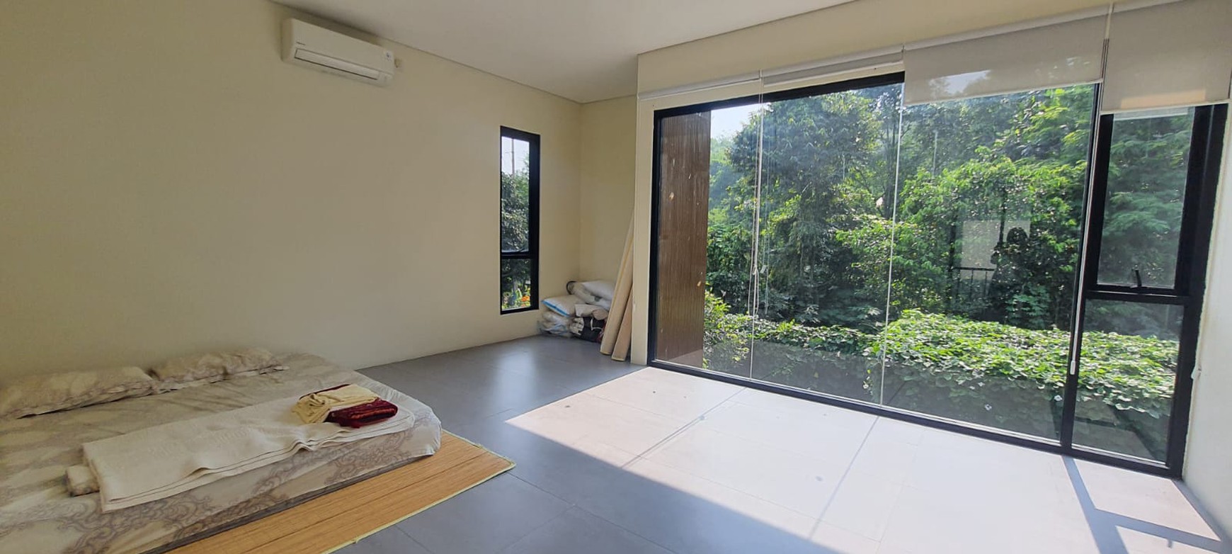 TURUN HARGA Rumah Cantik Kokoh 2 Lantai di Cibubur 