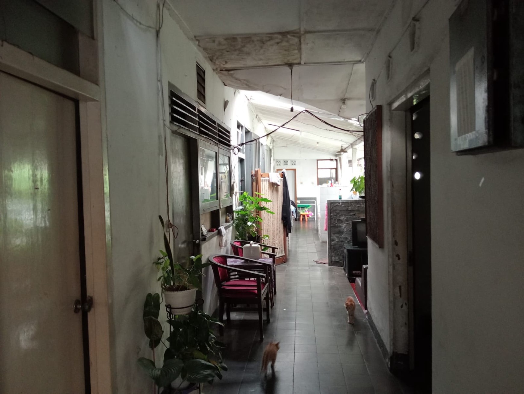 Rumah Strategis 2 Lantai Area Riau Anggrek cocok untuk berbagai bisnis Kec Sumur Bandung