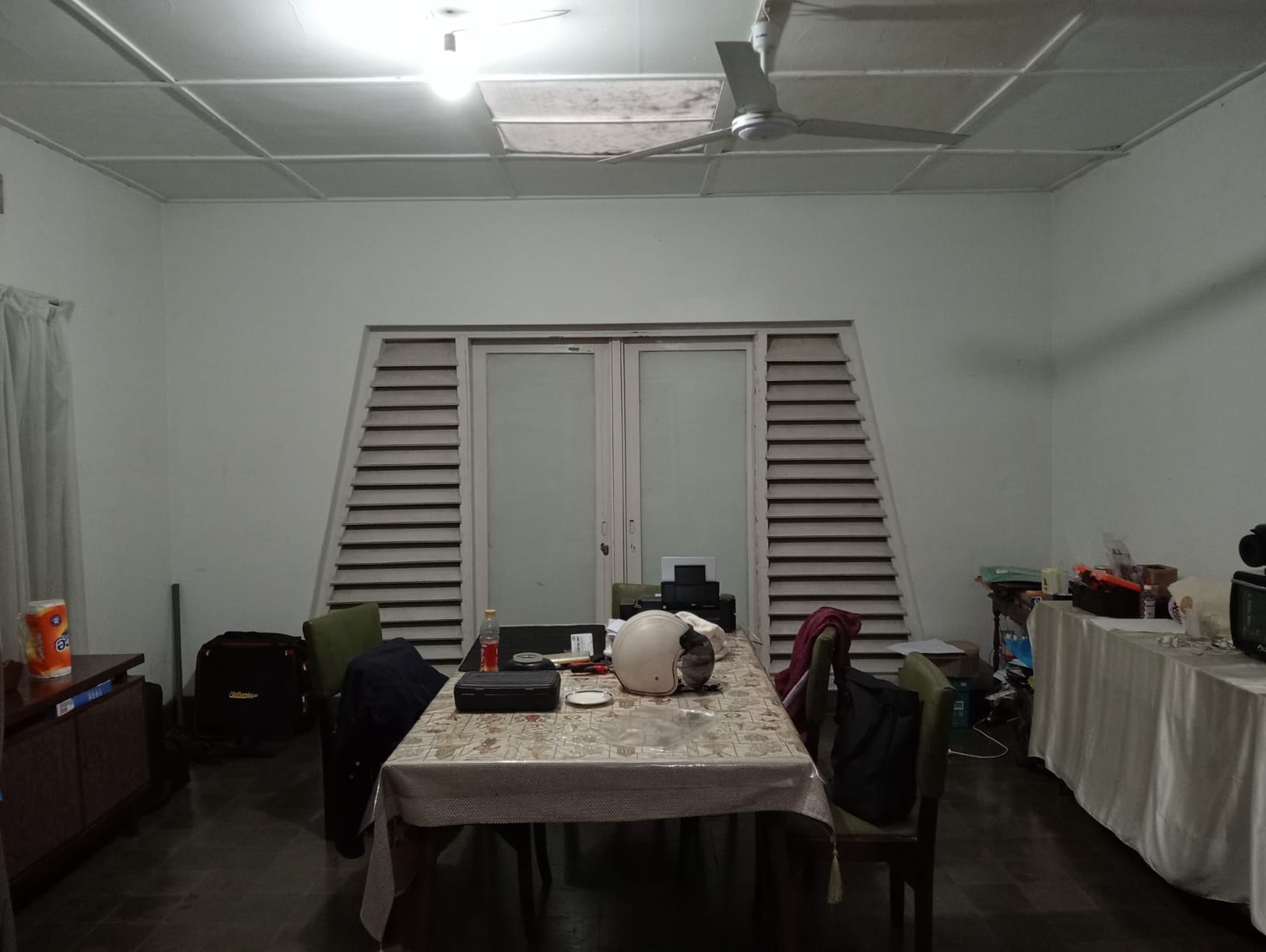 Rumah Strategis 2 Lantai Area Riau Anggrek cocok untuk berbagai bisnis Kec Sumur Bandung