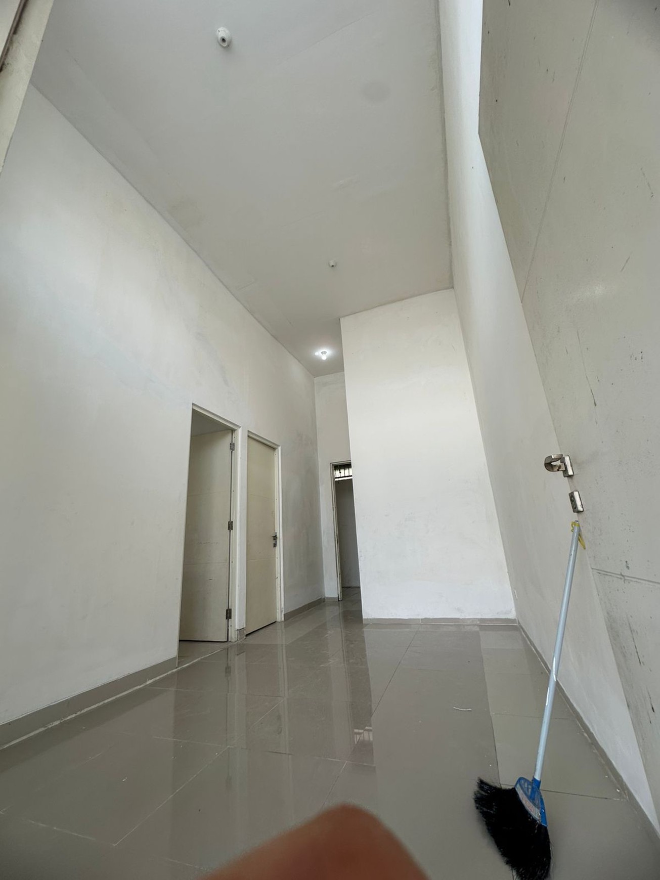 1926 DIJUAL RUGI Rumah Grand Sunrise Menganti Gresik