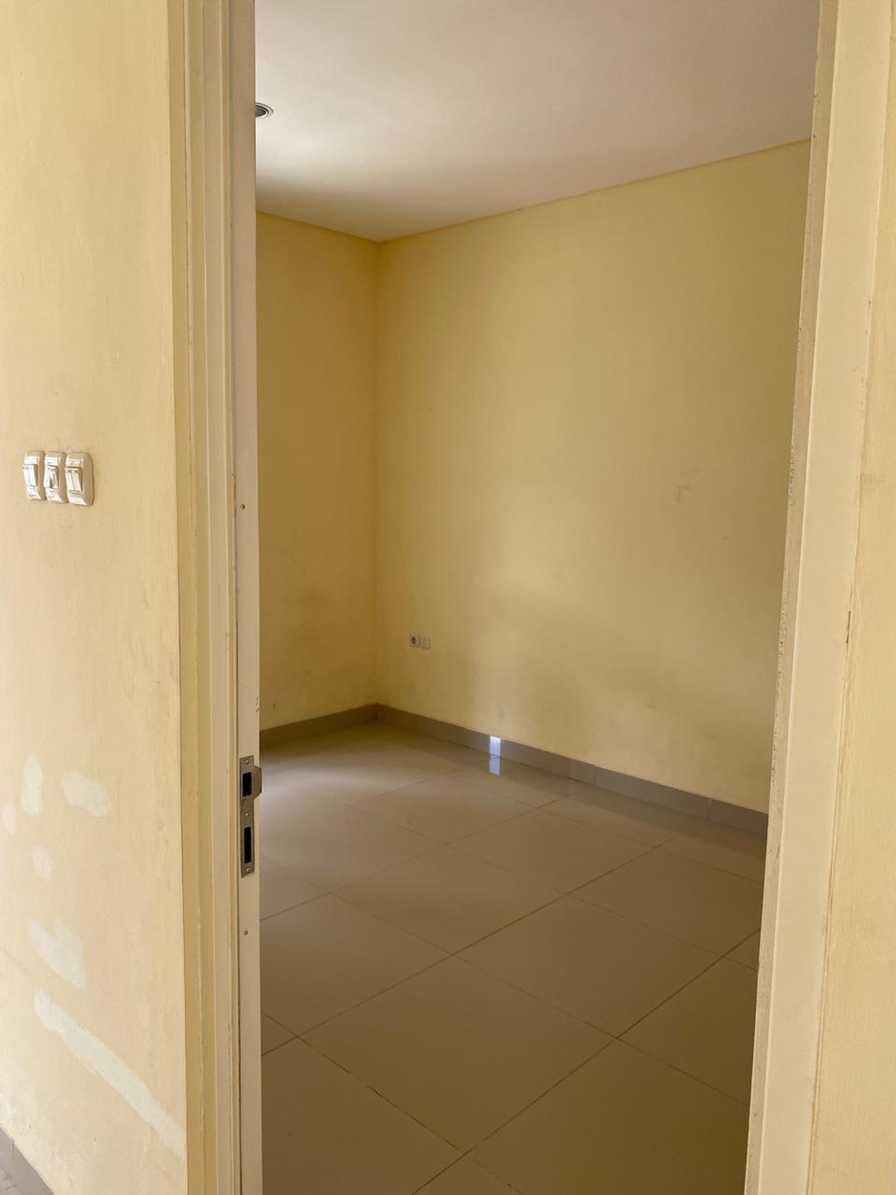 Rumah Siap Huni dengan Hunian Nyaman dan Asri di @Krukut Limo, Depok
