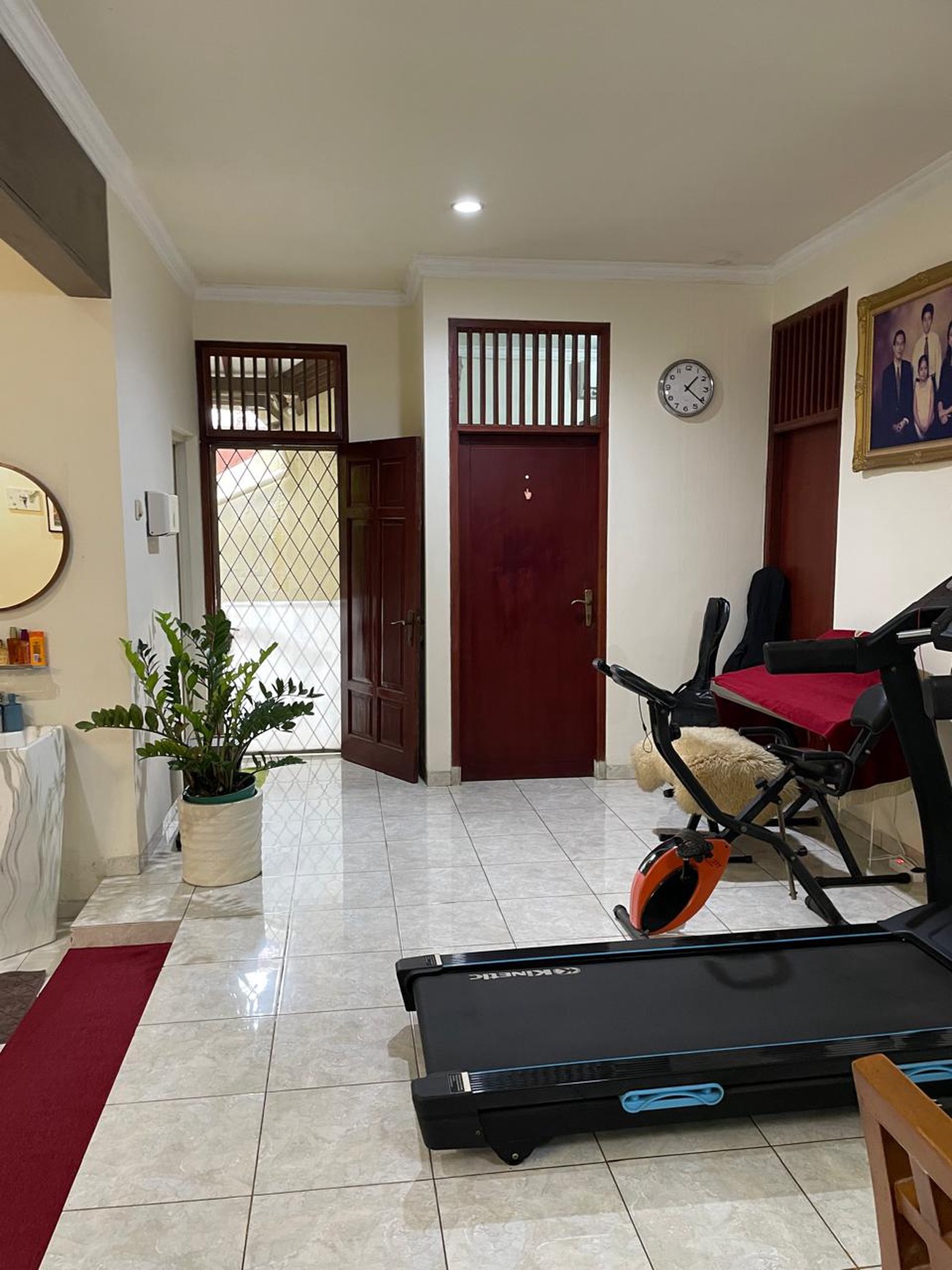 Rumah Luas SHM Siap Huni dengan Hunian Nyaman @Ciputat