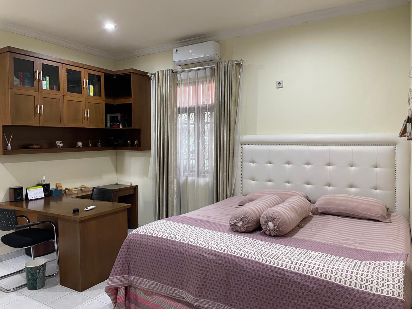 Rumah Luas SHM Siap Huni dengan Hunian Nyaman @Ciputat