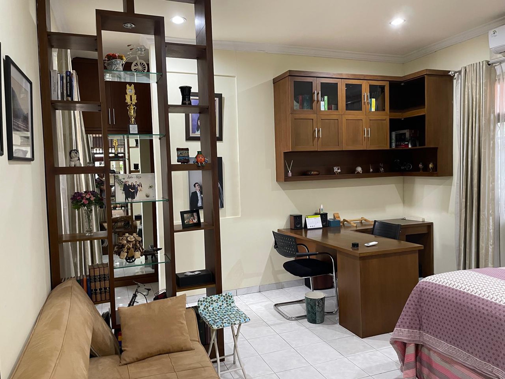Rumah Luas SHM Siap Huni dengan Hunian Nyaman @Ciputat