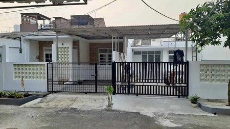 Rumah Siap Huni dengan Hunian Nyaman dan Asri di Ciputat