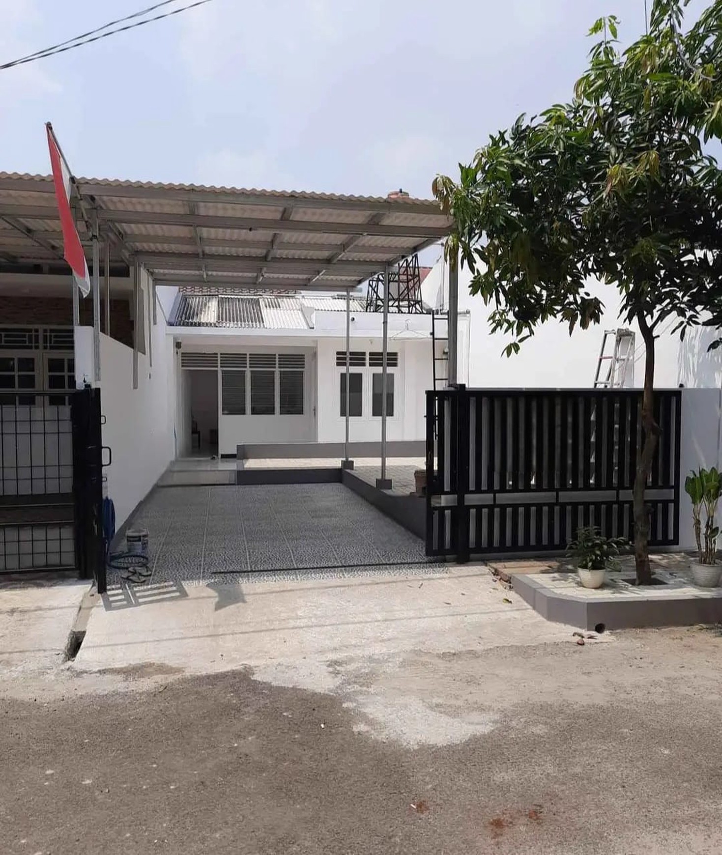 Rumah Siap Huni dengan Hunian Nyaman dan Asri di Ciputat