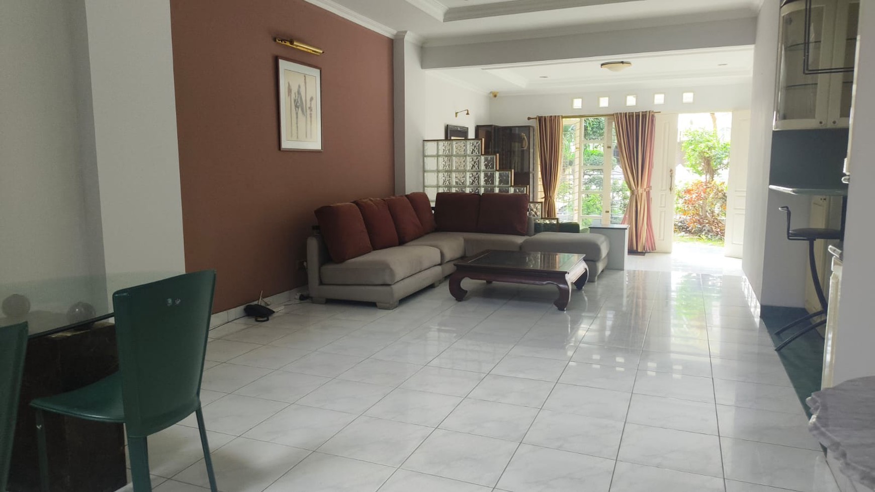 Rumah Disewa - lokasi strategis di Pondok Indah Jakarta Selatan