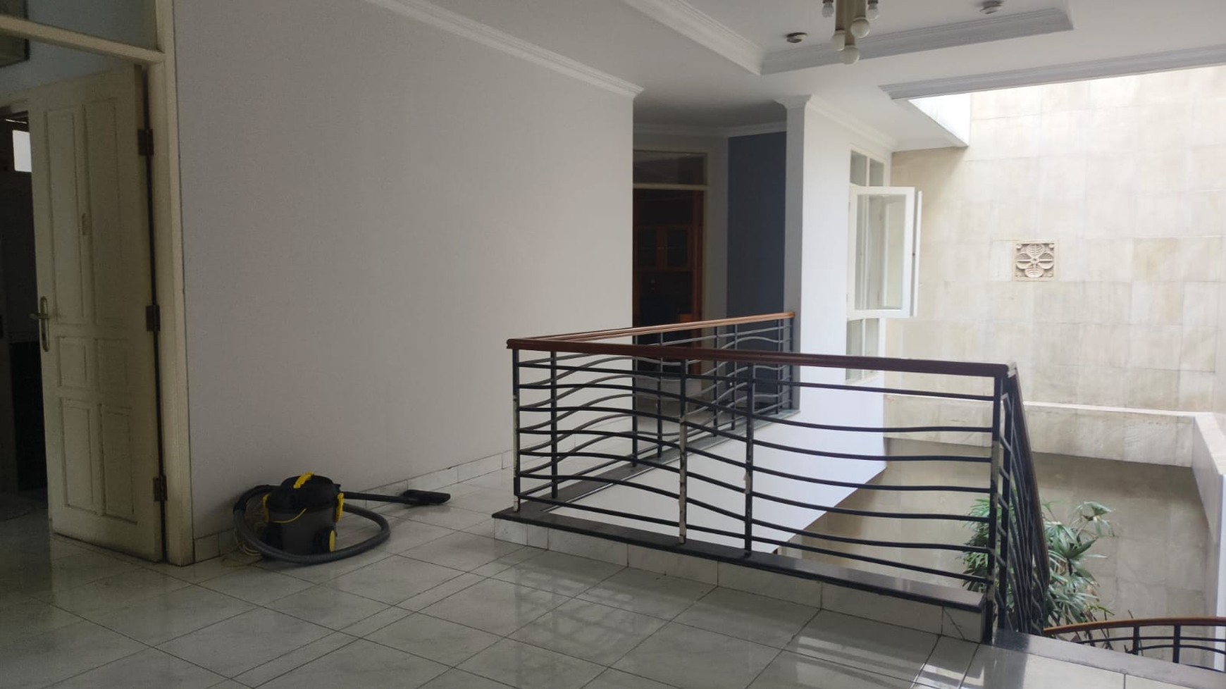Rumah Disewa - lokasi strategis di Pondok Indah Jakarta Selatan