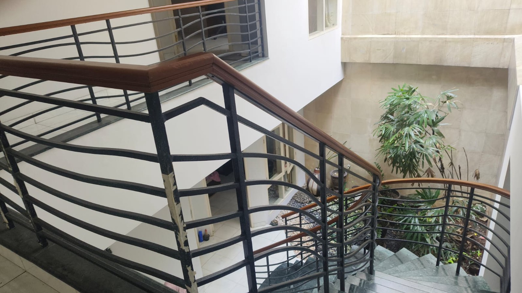 Rumah Disewa - lokasi strategis di Pondok Indah Jakarta Selatan