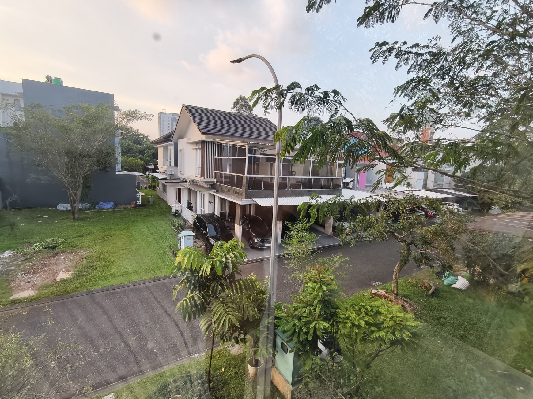 Rumah Hoek Badan di ICON COSMO BSD City,dekat AEON Mall