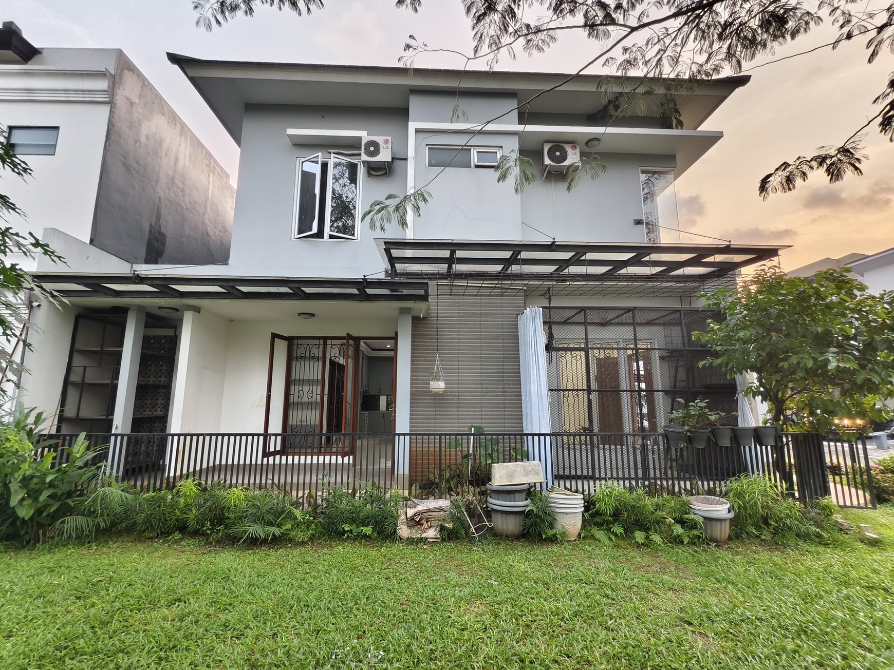 Rumah Hoek Badan di ICON COSMO BSD City,dekat AEON Mall