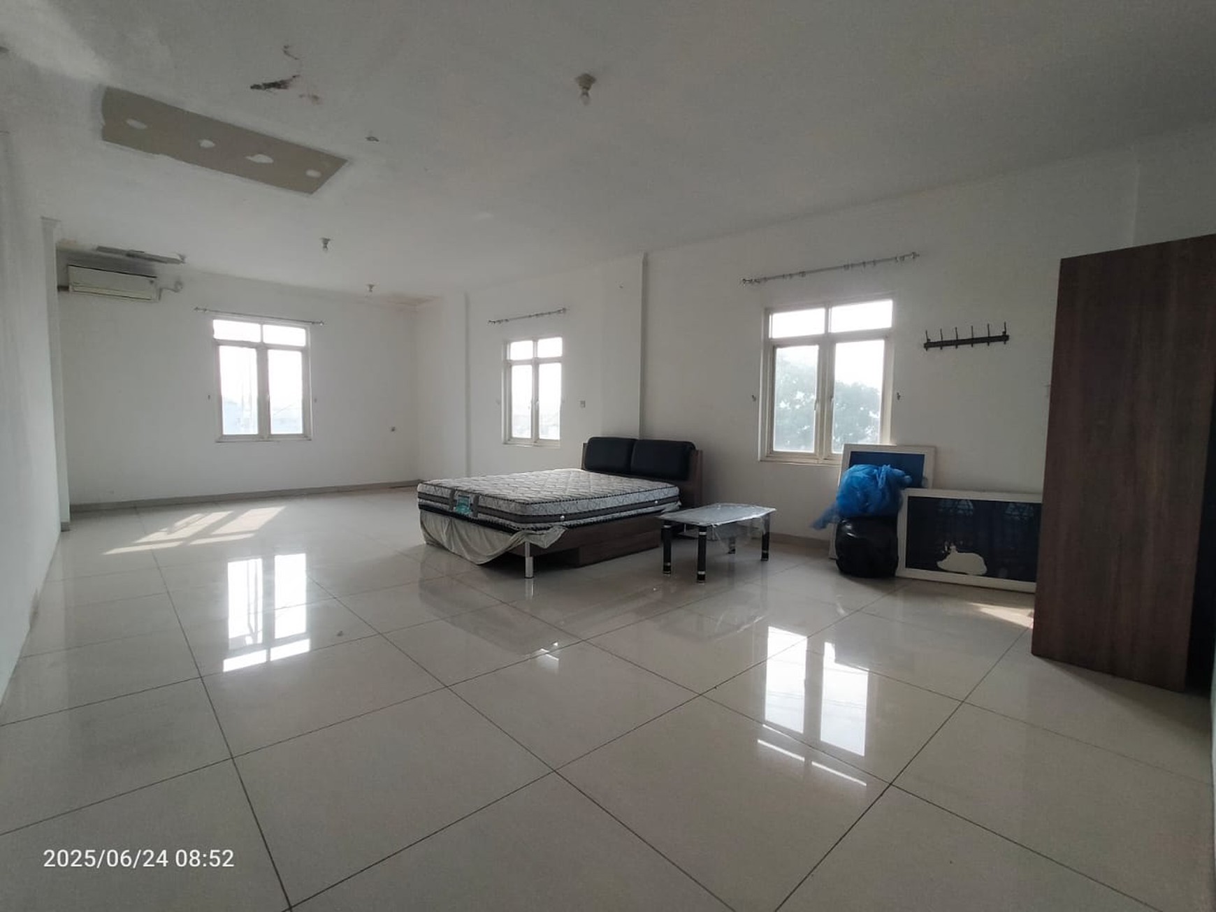Disewakan Ruko Strategis 4 Lantai di Cijerah, Bandung