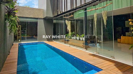 Dijual Rumah Mewah Lokasi Stategis Di Panglima Polim Kebayoran Baru