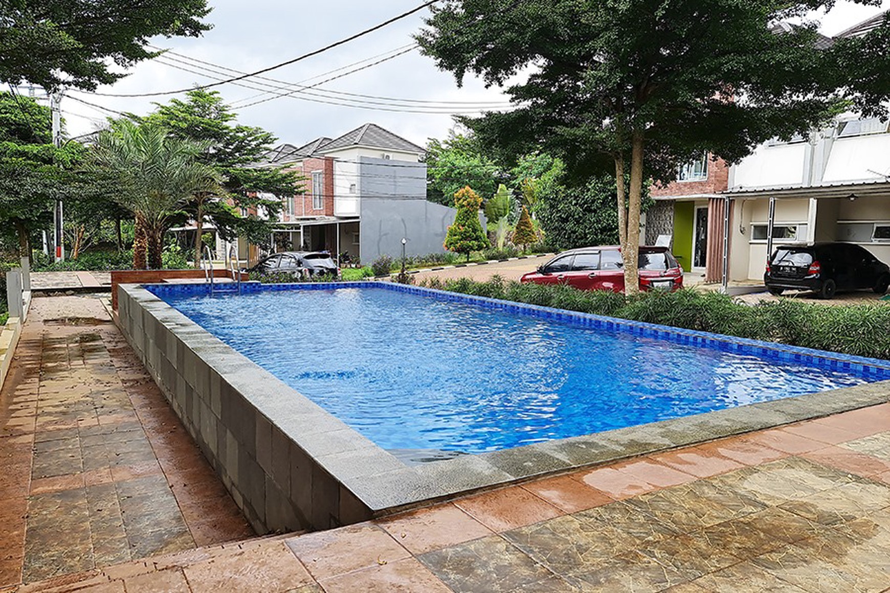 Rumah Siap Huni 2 Lantai Strategis
