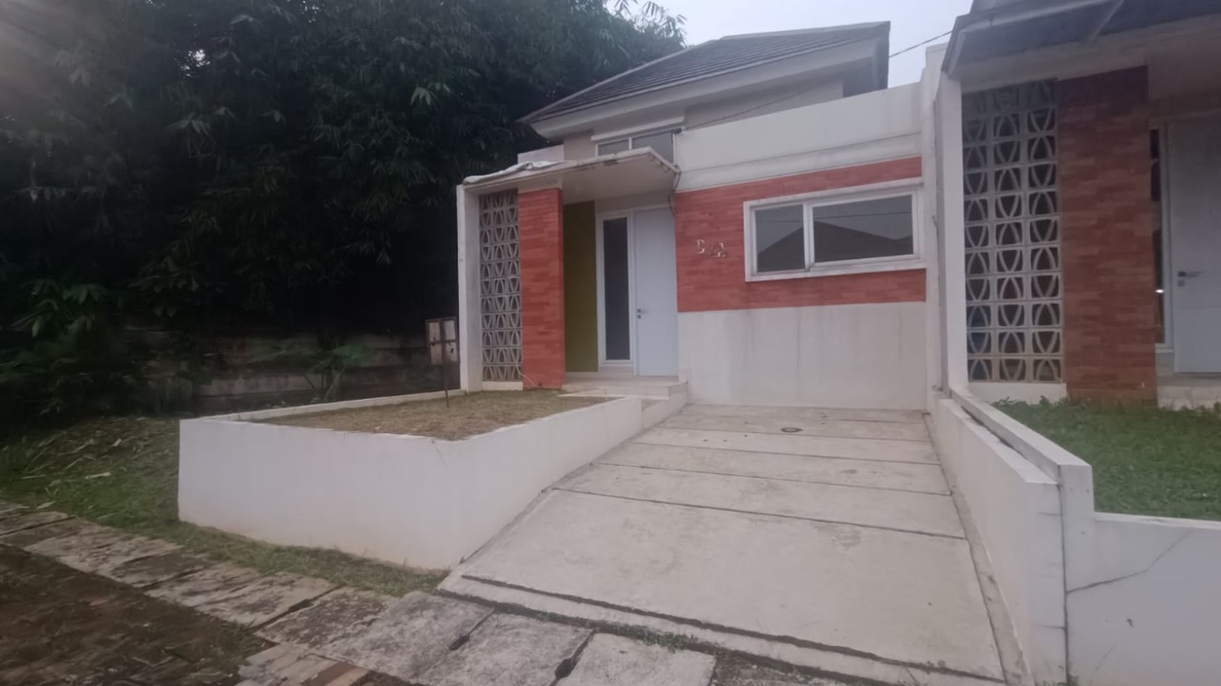 Rumah Siap Huni 2 Lantai Strategis